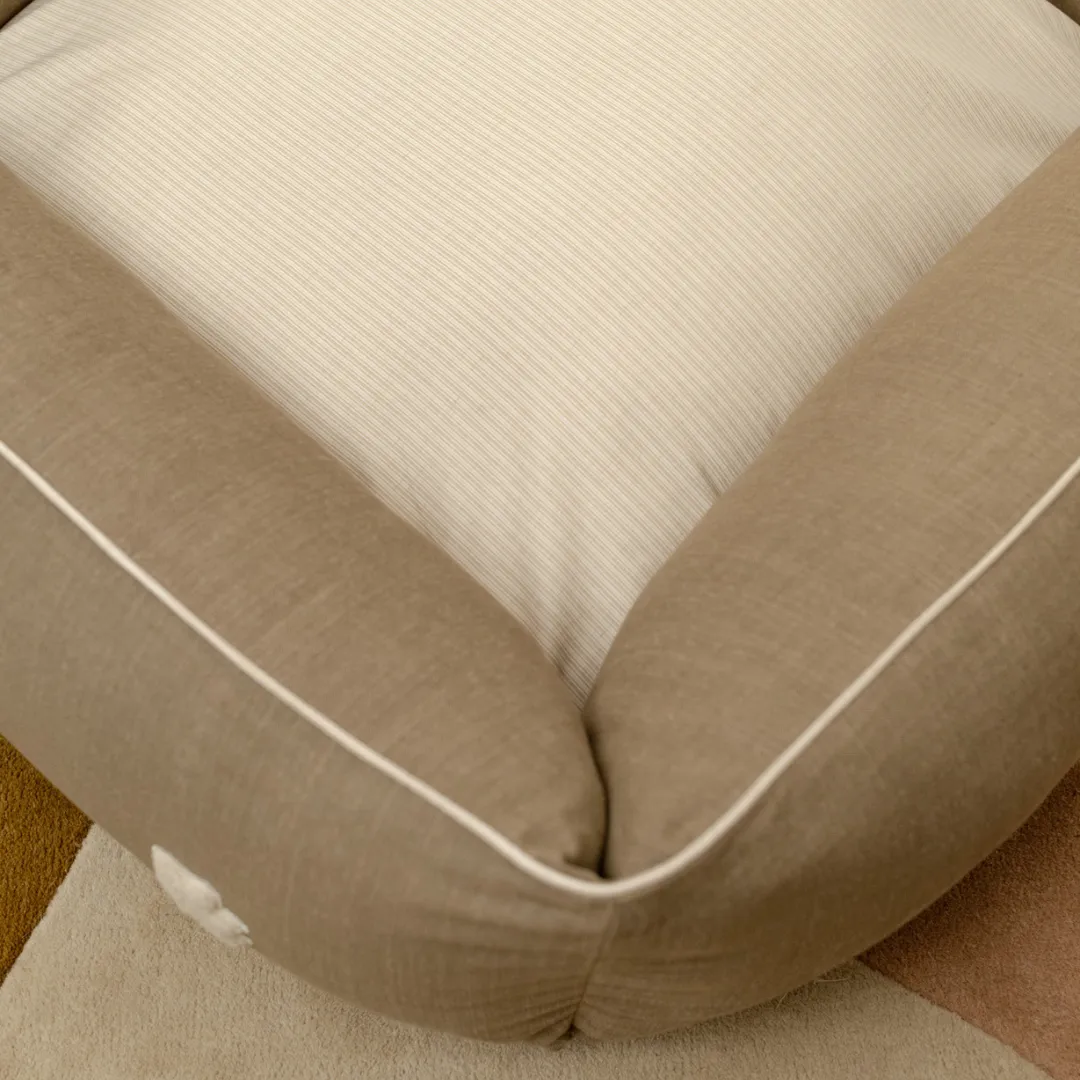 PoochMate OAK BOHO Sawdust Linen Dog Bed : Dandelions