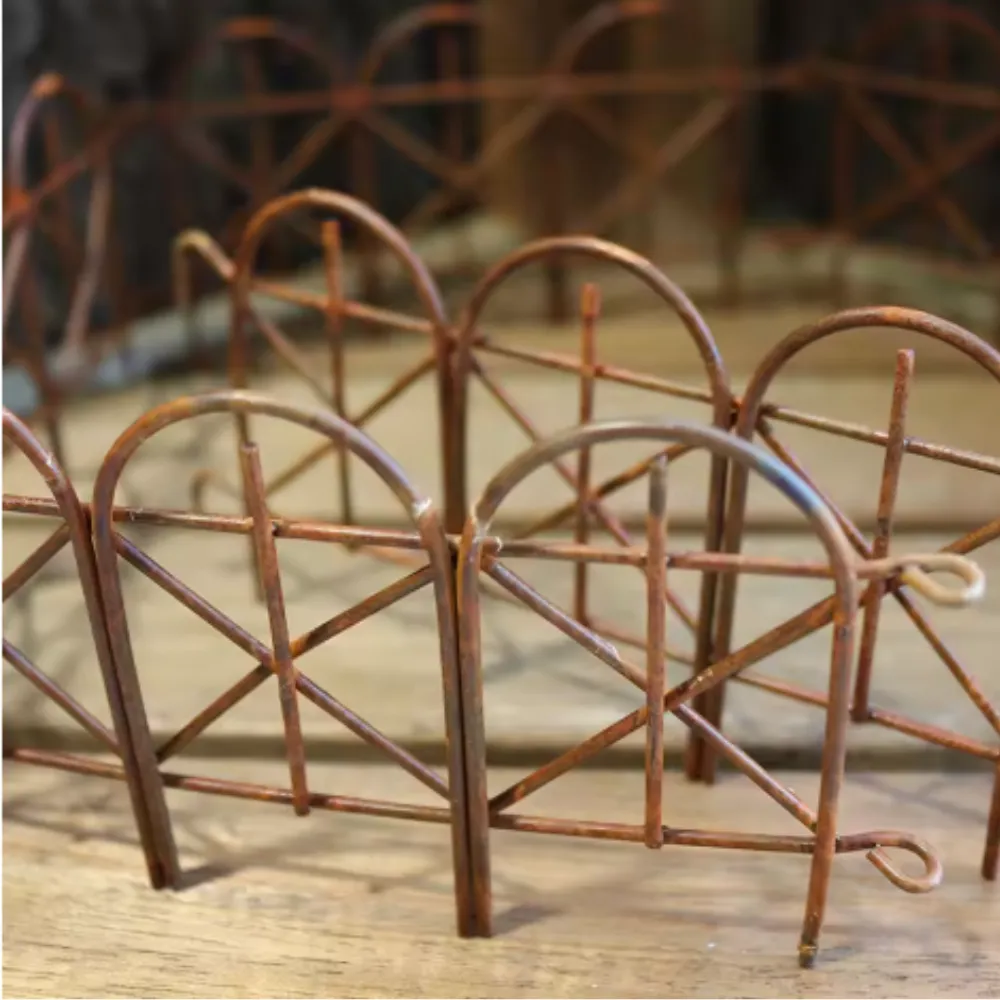 Rusty Fairy Garden Fence - 80cm